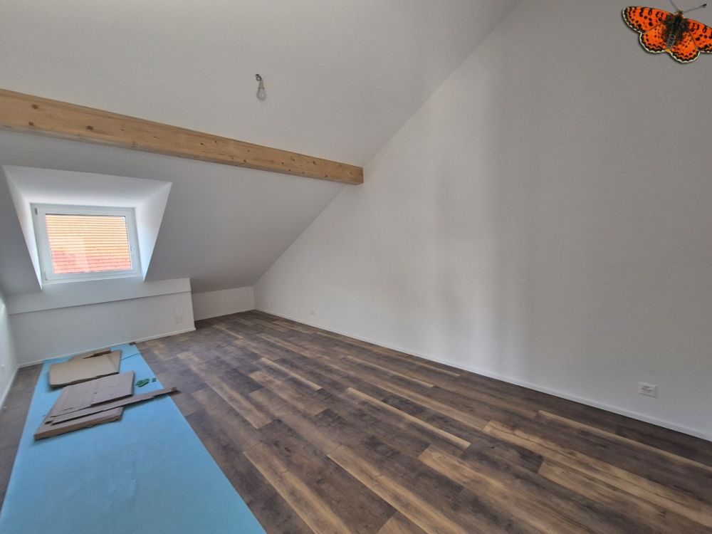 CHARMANT 3 ½ PIECES NEUFS - Chambre