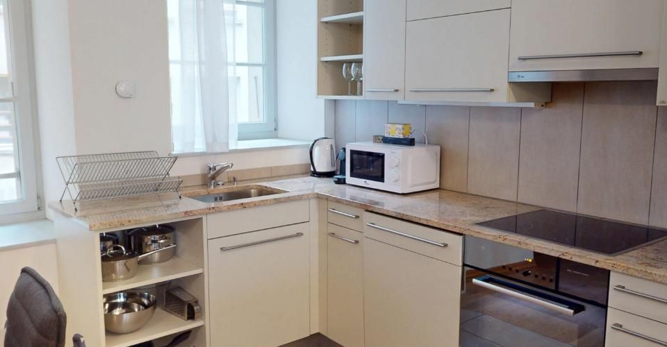 Elegant & Very Central 2 Bedroom Apartment with Stunning Brick Features - Appartement meublé 3.5 pièces - image - 4