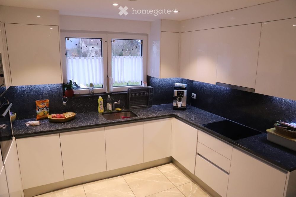 Moderne 6.5-Zimmer-Doppelfamilienhaus in Koblenz Dorf AG - Bild 5