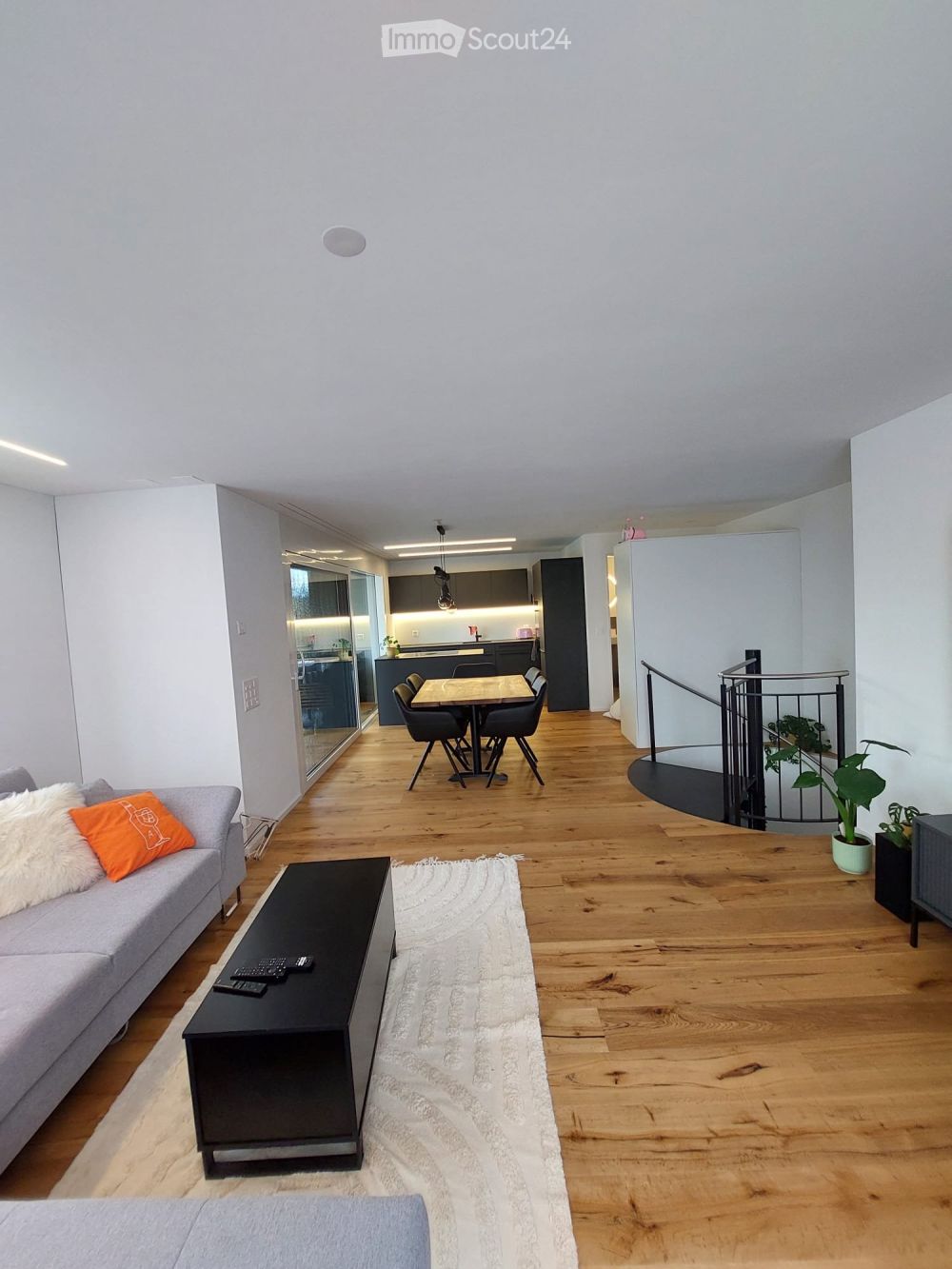 Moderne 3.5-Zimmer Maisonettewohnung - Bild 2