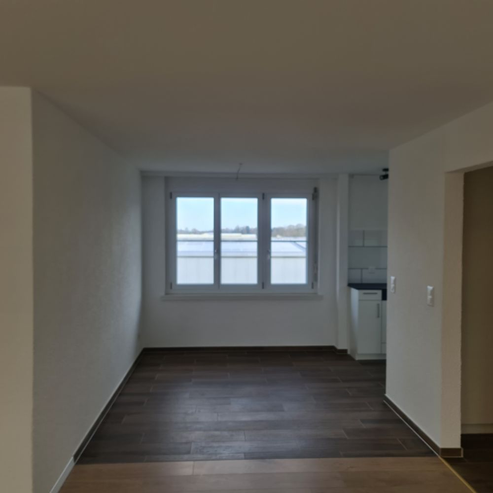 Grosszügige 5.5 Zimmer Wohnung im Dorfkern inkl. Einzelgarage - Bild 4