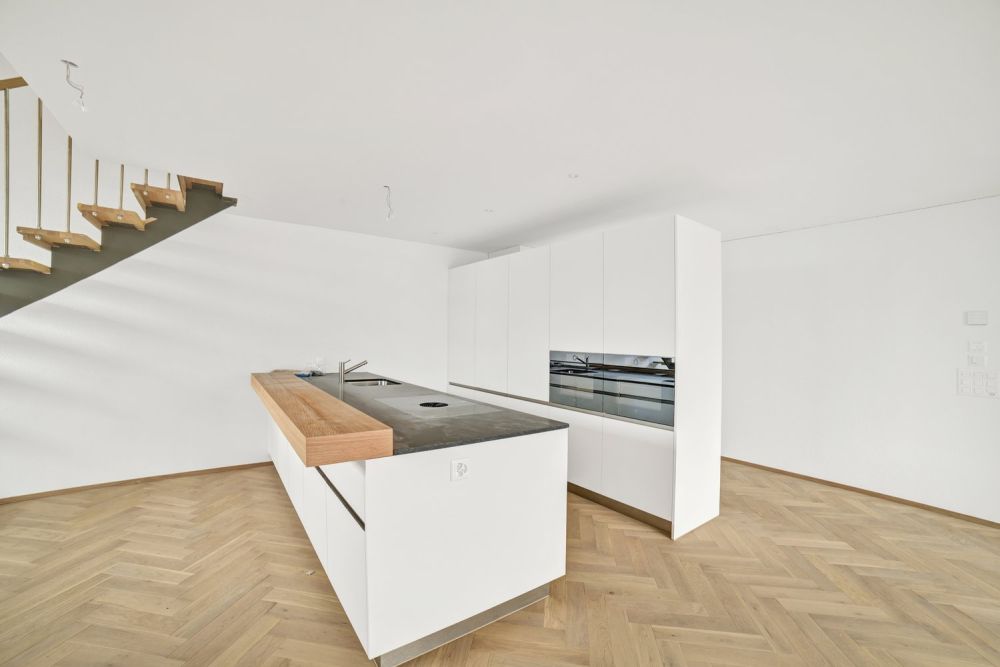Grosszügige 5.5-Zimmer-Dachgeschoss-Maisonette mit Galerie & Loggia – Erstvermietung - Bild 8