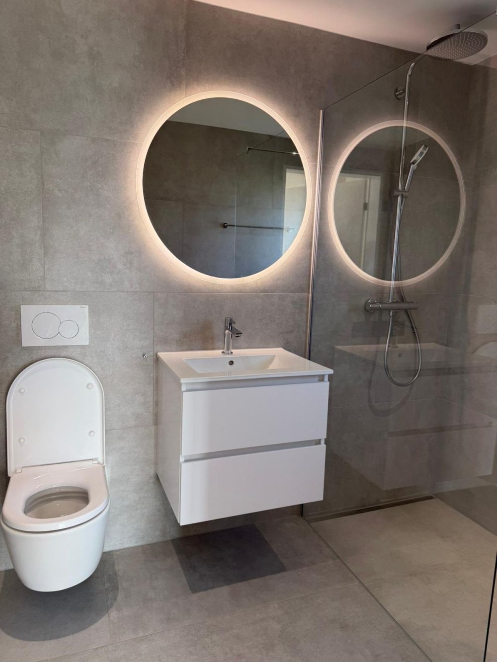 Moderne 2.5-Zimmer-Wohnung in Reinach mit Balkon und Garage - Bild 4