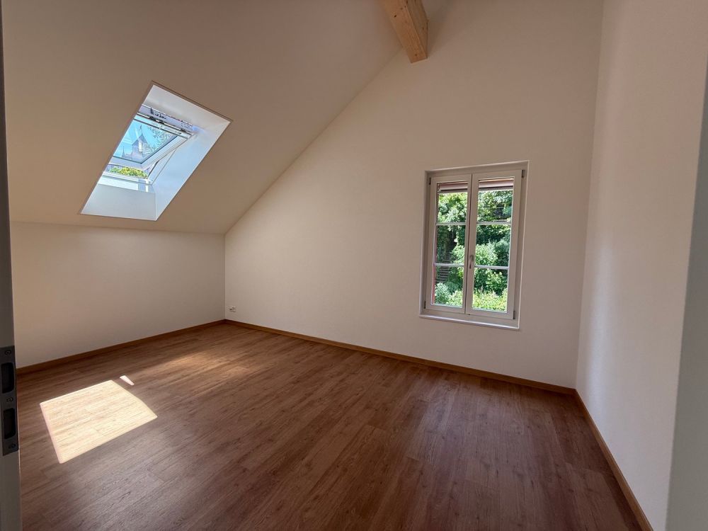 Kernsanierte 2-Zimmer-Dachgeschosswohnung - Bild 10