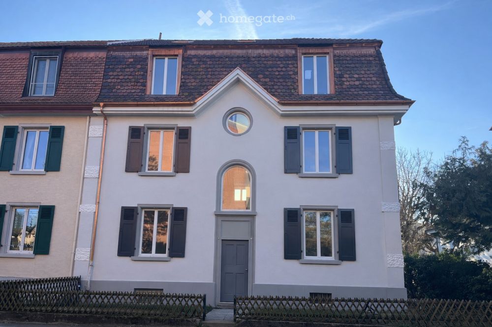 Helle 4.5-Zi.-Wohnung in saniertem Altbau mit neuem Holzanbau - Erstbezug ab 1. April 2026 - Bild 3