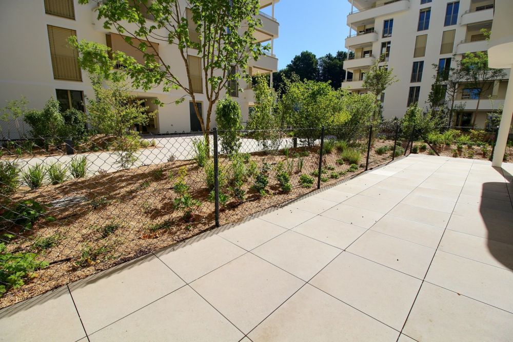 Neue 3.5-Zimmer-Wohnung zur Miete in Marly - Terrasse