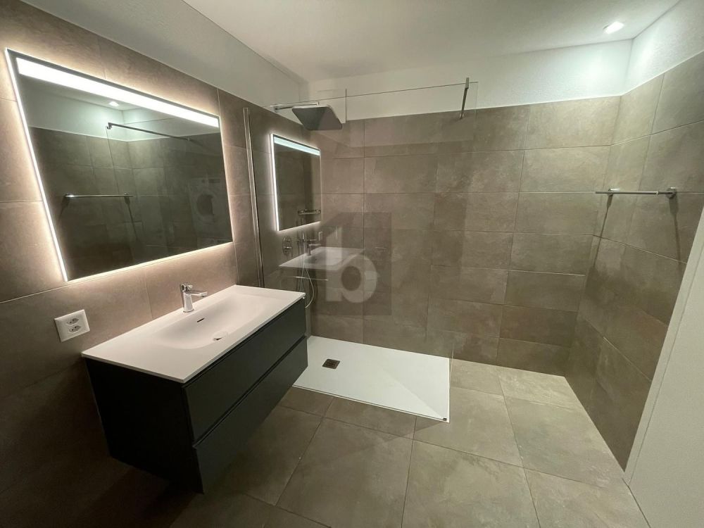 NUOVA COSTRUZIONE, ELEGANTE CON AMPIA TERRAZZA - Bild 3
