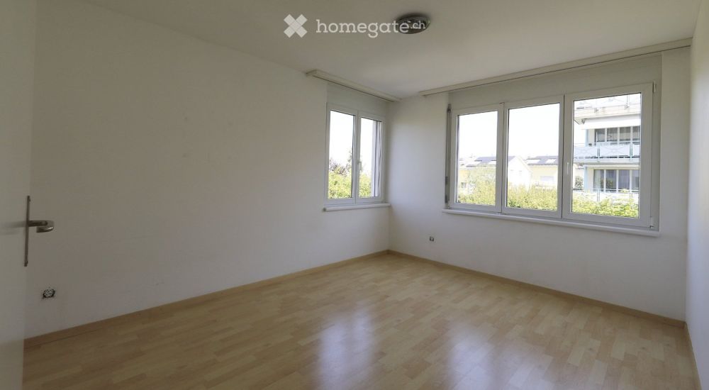 frisch renovierte 4.5 Zi. Wohnung im 1. OG an der Otmarsegg - Bild 3