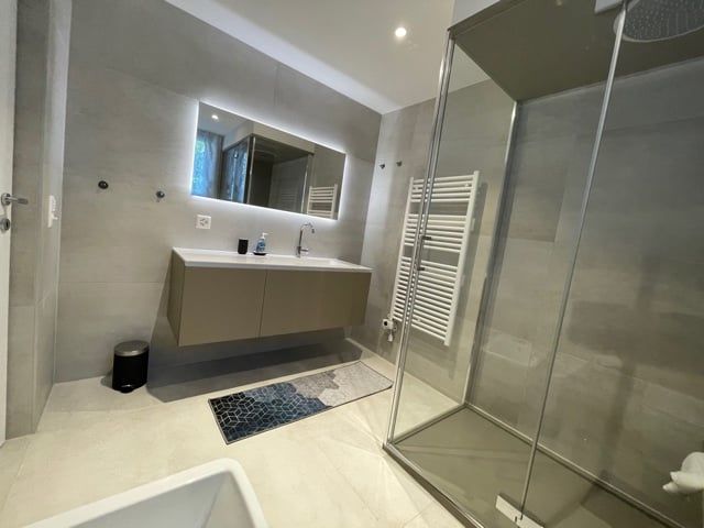 PARADISO FRONTE LAGO - 4,5 LOCALI DI NUOVA COSTRUZIONE ARREDATO - Bild 9