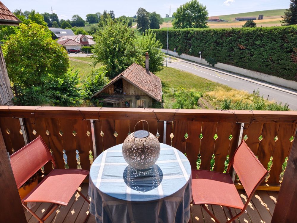 FRIBOURG - BOURGUILLON - MAGNIFIQUE APPARTEMENT DE 4.5 PIECES EN - Bild 8