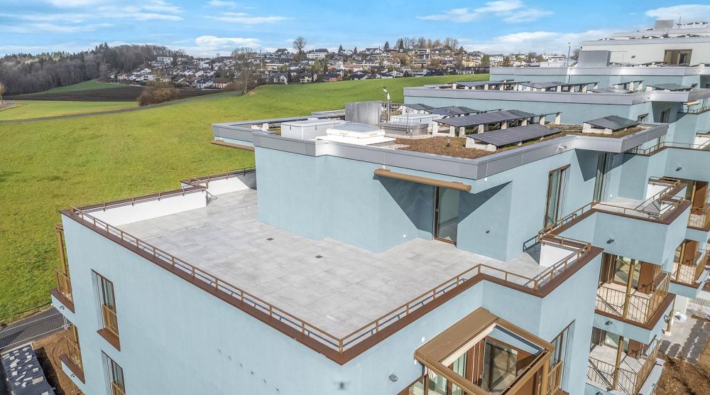 Erstvermietung: Exklusive Attikawohnung mit grosszügigen Terrassen und Weitsicht - Bild 9