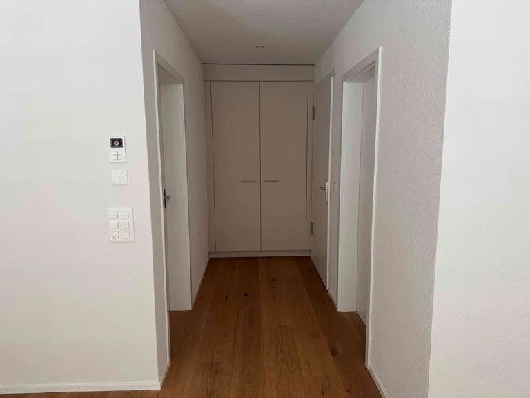 Erstbezug: Moderne 3.5-Zimmer-Wohnung mit grosser, gedeckter Terrasse - Bild 10
