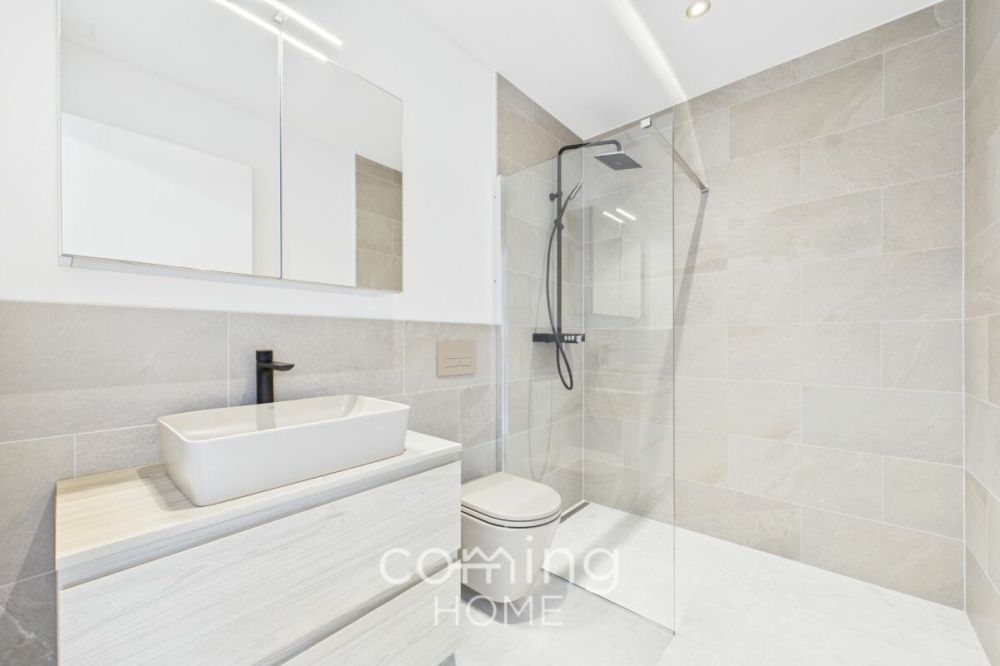 Zentral gelegene 2.5-Zimmer-Attikawohnung in Brig-Glis mit freier Aussicht - Bild 8