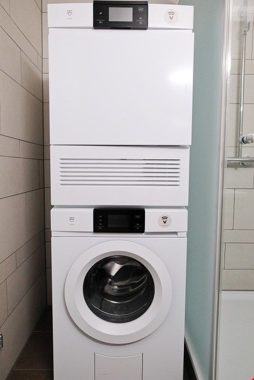 Sonnige, grosszügige und totalsanierte Wohnung - Bild 8