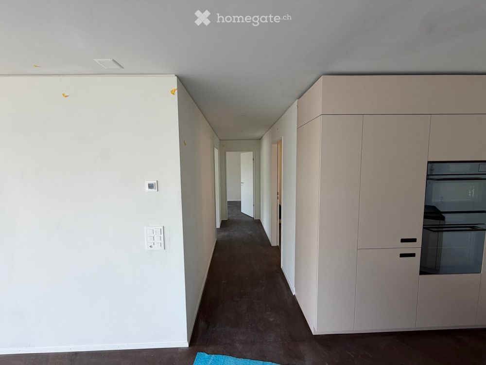 Moderne 4.5-Zimmer-Wohnung im 23. Stock mit atemberaubendem Ausblick auf See und Alpenpanorama - Bild 8