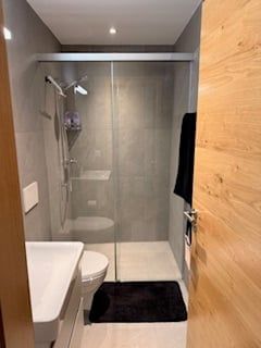 Moderne 5.5-Zimmer-Wohnung in ruhiger Lage in Kuenten - Bild 4