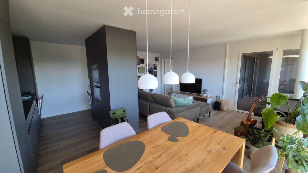Wohnung im Zentrum mit Bergpanorama - Bild 2