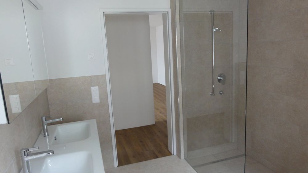 Zu vermieten (Erstvermietung) grosszügige 3,5 Zimmer - Wohnung mit grossem Balkon - Bild 9