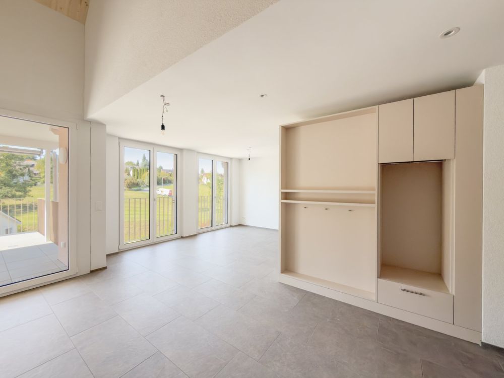 Erstvermietung - Grosszügige 4.5 Zimmer-Maisonettewohnung an ruhiger Lage - Bild 3