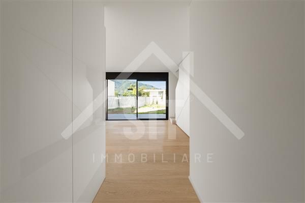 Caslano: Reihenhaus mit 2.5 Zimmern - Bagno