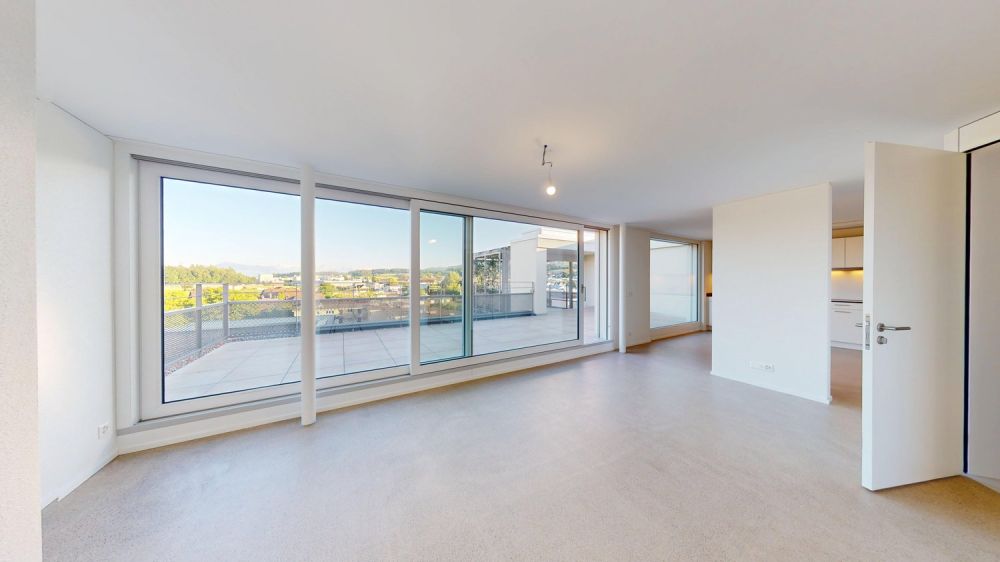 2.5-Zimmer-Penthouse im 6. OG mit grosser Terrasse und Weitsicht - Bild 4