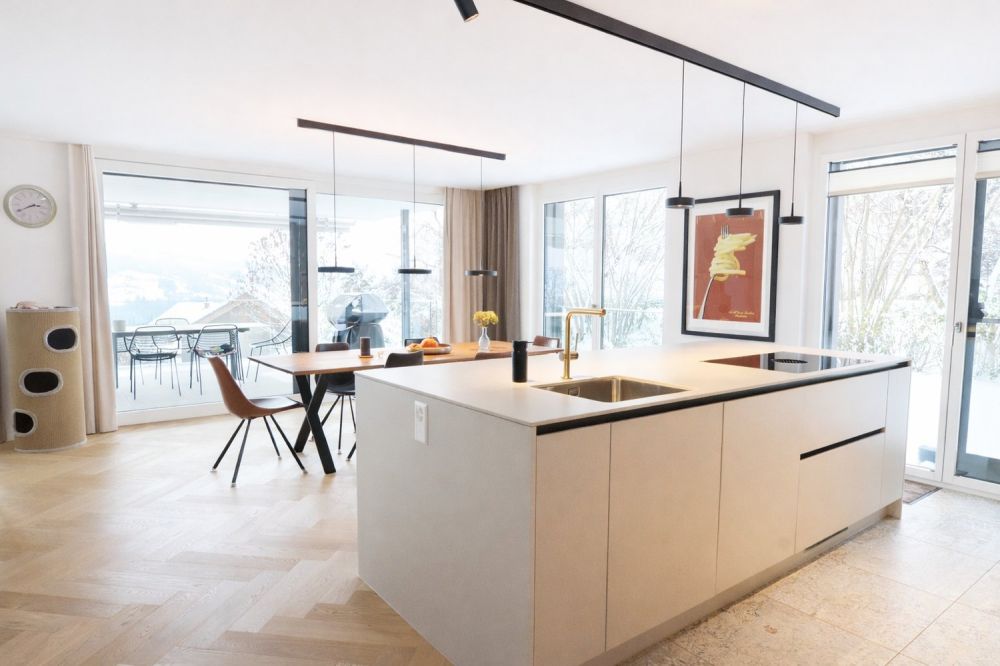 Hochwertige 4.5-Zimmer-Erdgeschosswohnung mit grossem Garten & Säntisblick - Bild 4