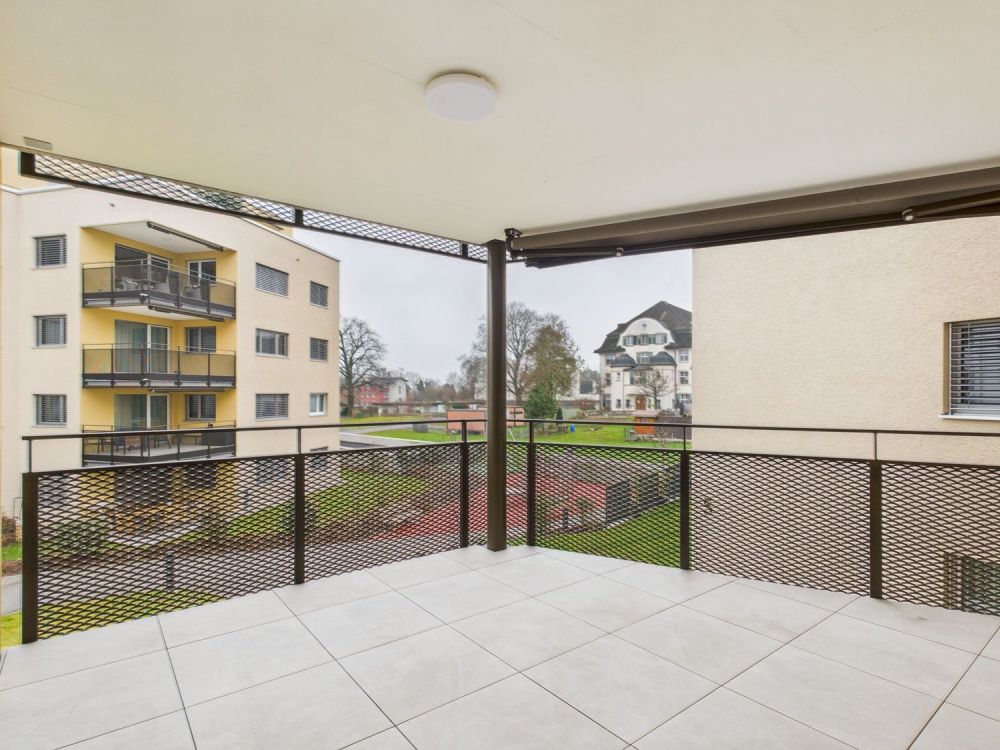 Moderne 2.5-Zimmer Wohnung mit Balkon in Altstätten - Image 1