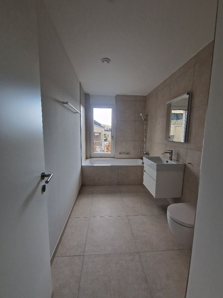 Luxuriöse 4.5 -Zimmerwohnung im OG an der Sonneckstrasse 3 - Bild 2