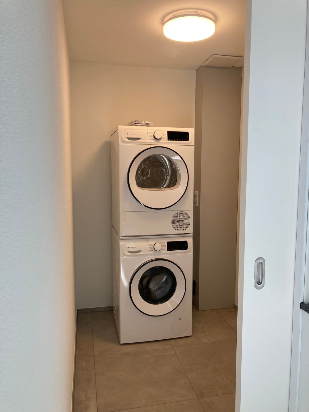 Moderne Terrassenwohnung mit Tiefgarage in Hitzkirch - Bild 10