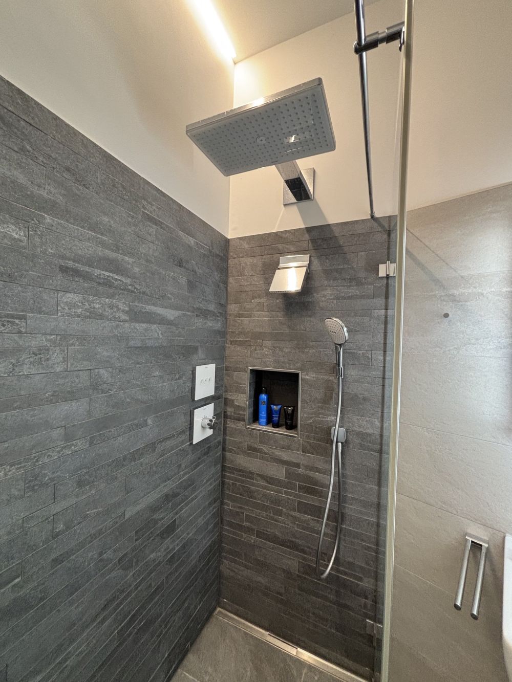 2½ ZI-WOHNUNG IN BASEL - BACHLETTEN/GOTTHELF, MÖBLIERT, TEMPORÄR - Bild 5
