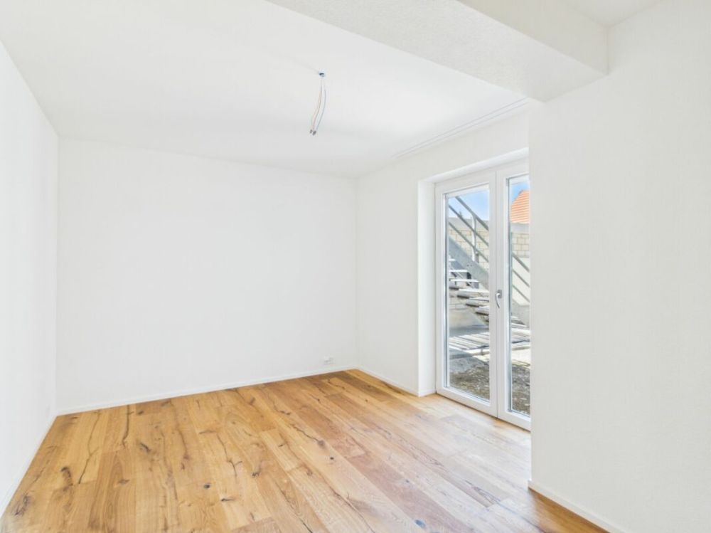 Grosszügige 7,5 Zimmer Wohnung kernsaniert für grosse Familien - Bild 4