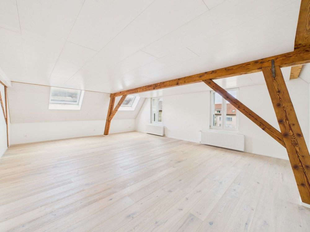 Exklusive 6.5-Zimmer Maisonette-Wohnung in Bettlach - Erstbezug nach Renovierung - Image 2