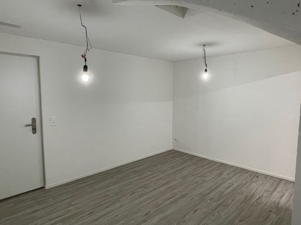 Moderne 4½-Zimmerwohnung mit grossem Sitzplatz in Dällikon - Bild 13