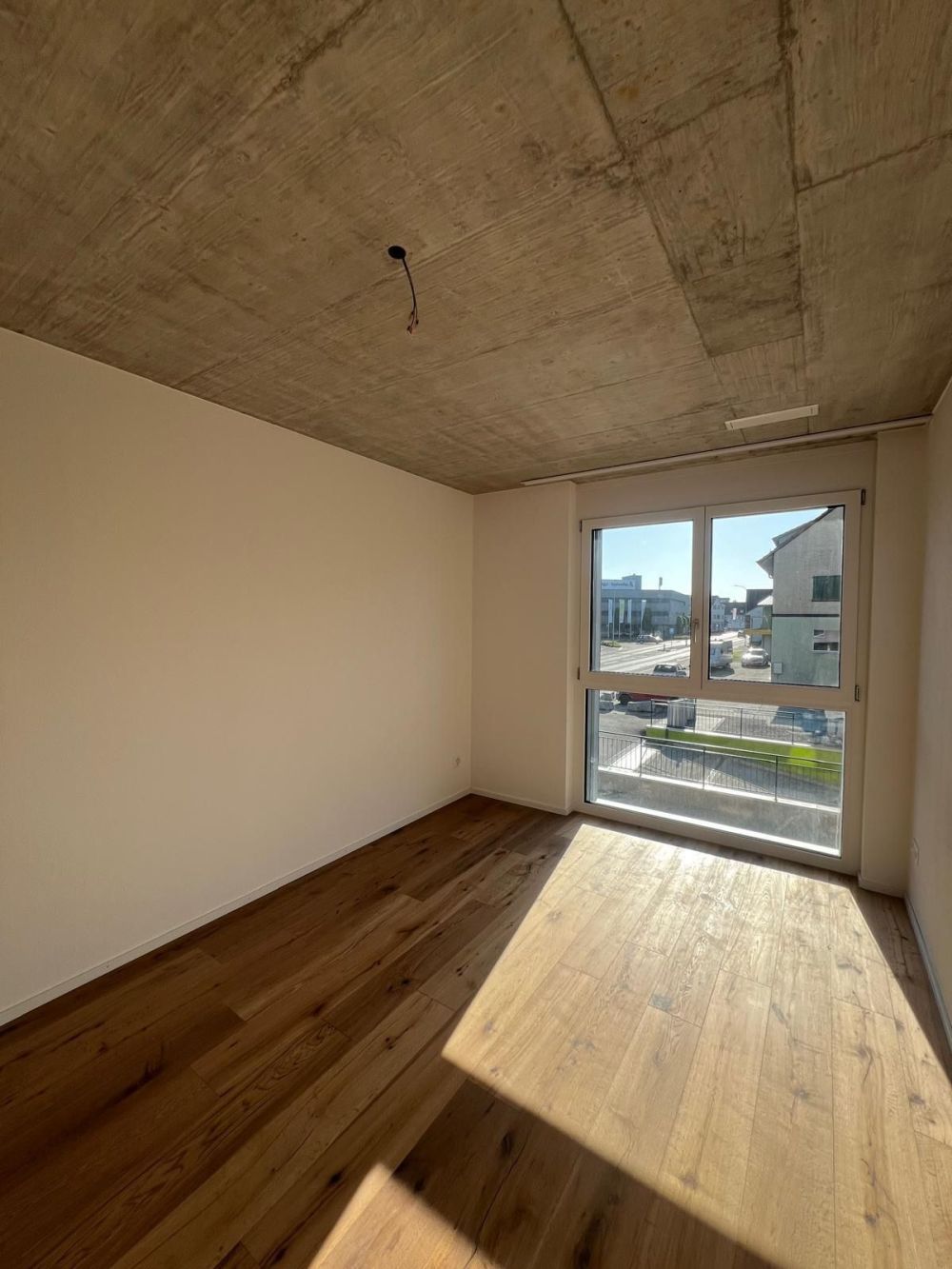 Ab 1.12. - 80 m2 grosse, tolle 3.5 Zi Wohnung mit 17 m2 Terrasse/Balkon - Bild 6