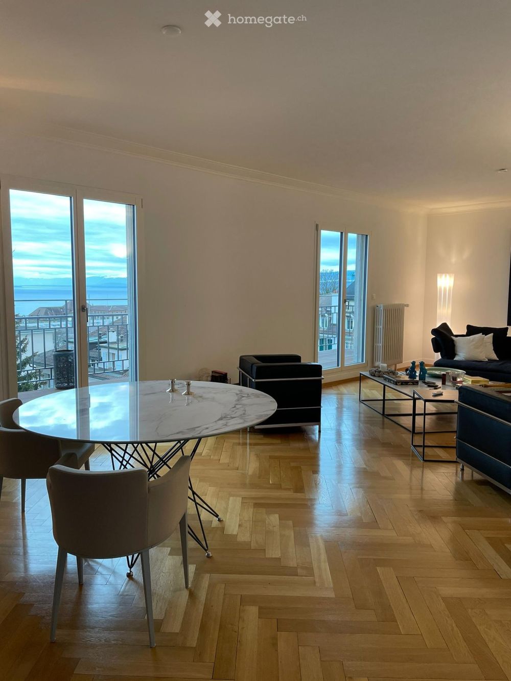 Appartement NEUF de haut-standing avec vue panoramique sur le lac et les Alpes - Bild 1