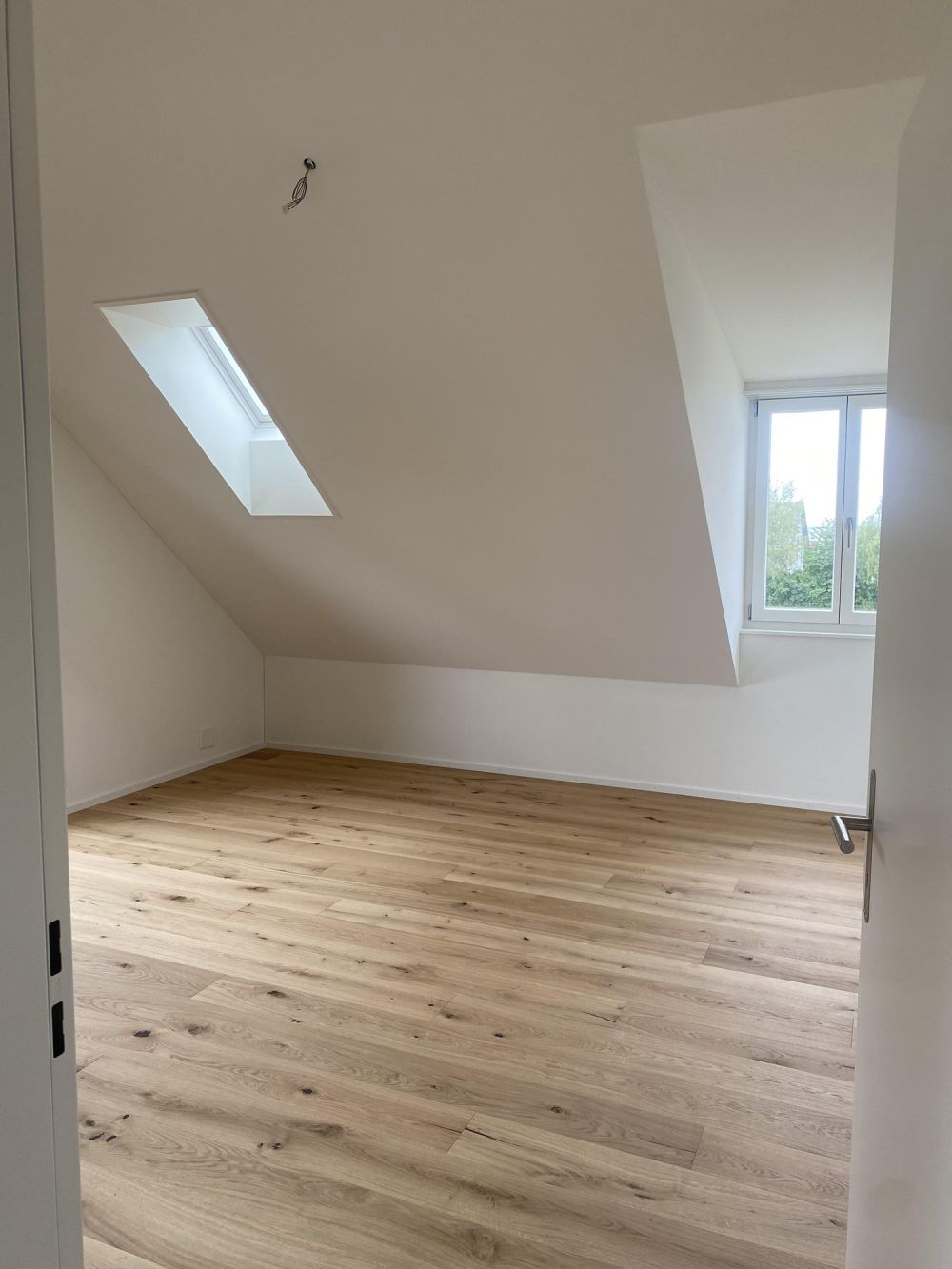 Luxuriöse 5.5-Zimmer-Wohnung an hervorragender Lage in Nänikon - Bild 10