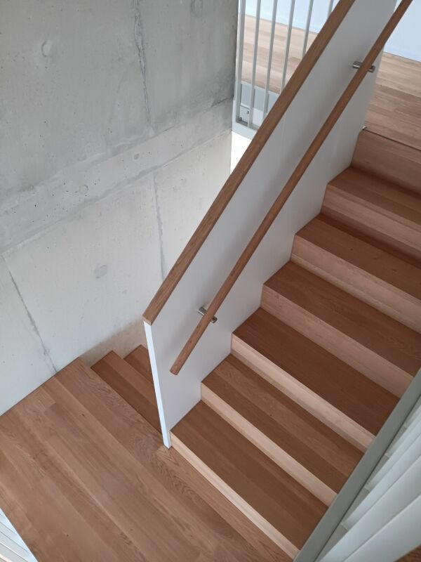 Wohnen und Arbeiten unter einem Dach in einer traumhaften 4.5- Zi- Dachwohnung mit Galerie - Bild 7