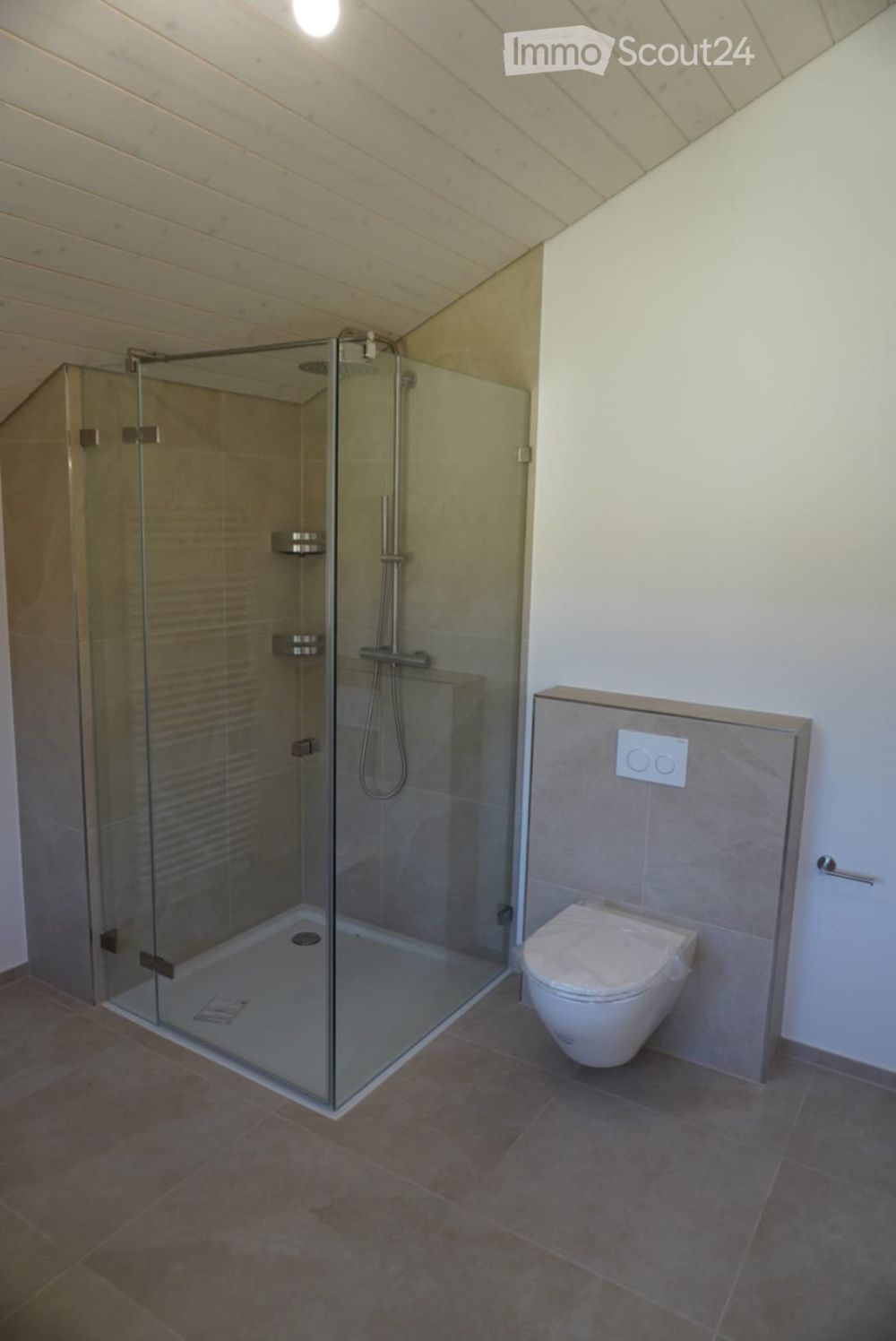 Erstvermietung nach Totalsanierung – modernes Familienhaus mit hochwertigem Ausbau - Bild 9