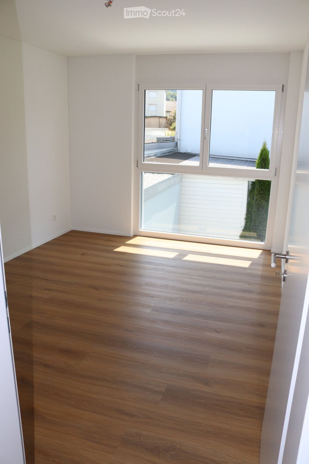 Neubau - Bezugsfertige 3.5-Zi-Wohnung in Mehrfamilienhaus - Bild 8