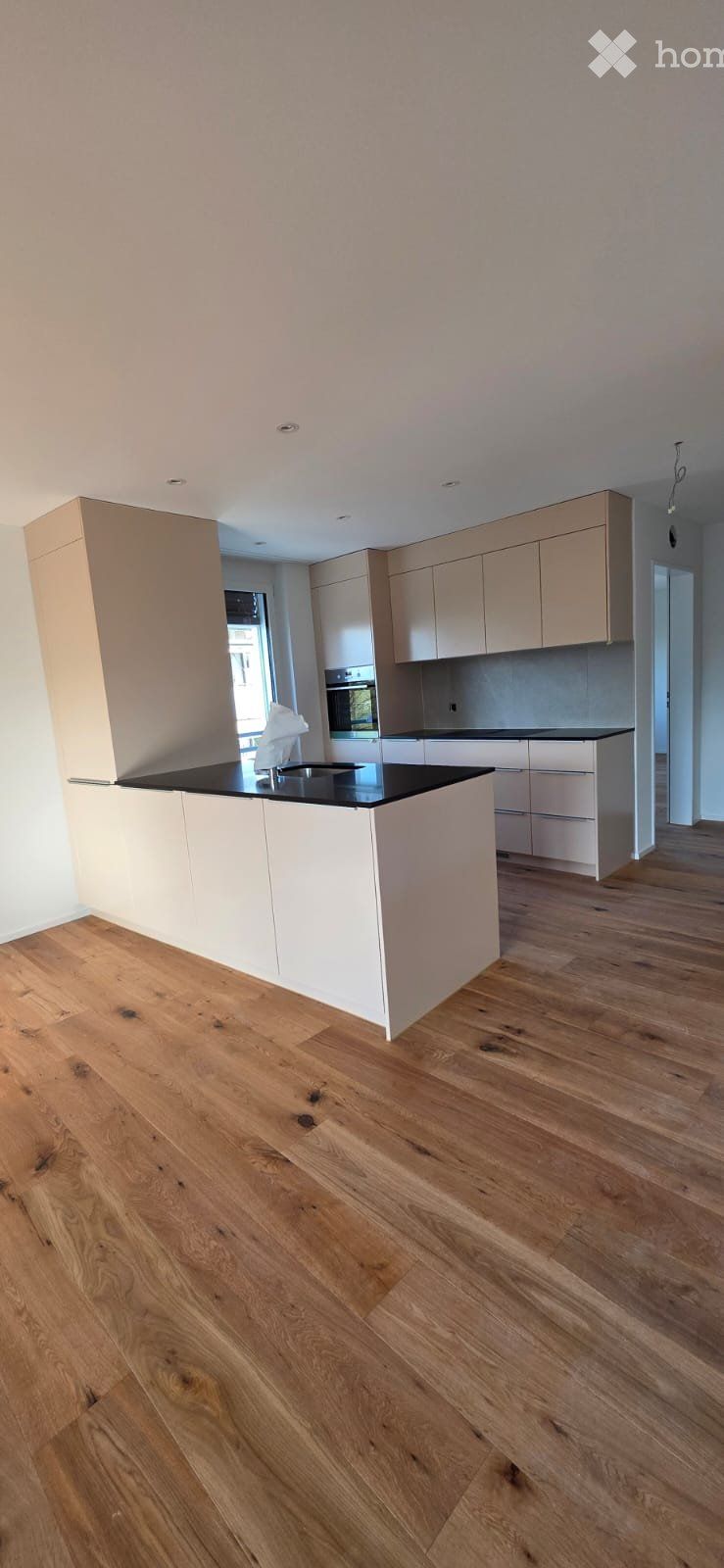 Neubau-Erstbezug | Exklusive 4.5-Zimmer-Wohnung mit Kücheninsel & Balkon | Kreuzlingen - Bild 1