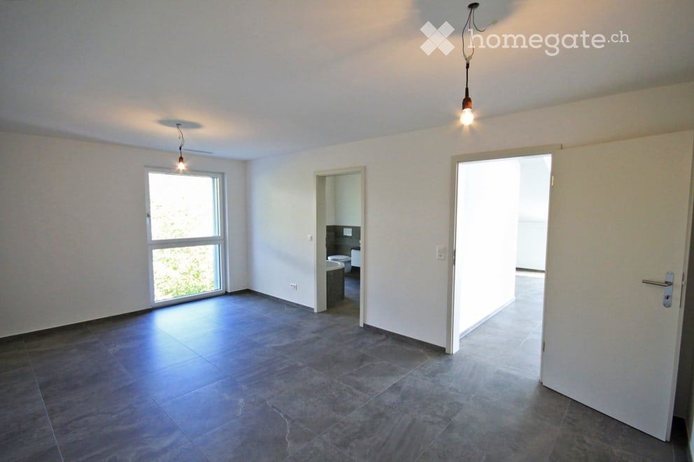 Luxuriöse 3,5 Zimmer Attika-Wohnung in 3-Familienhaus an sonniger Südhanglage - Elternschlafzimmer