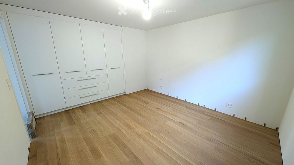 Moderne und einzigartige 2.5-Zimmer-Neubau-Wohnung mit eigenem Garten - Bild 4