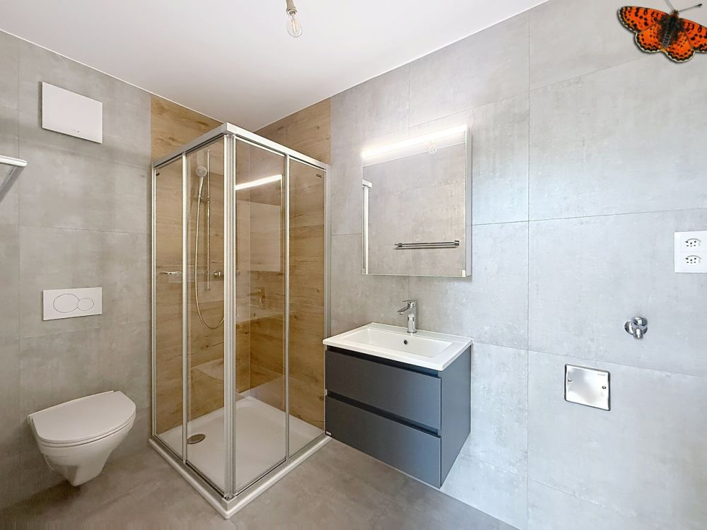 2½ EN DUPLEX - Neuf au calme - Salle de douche