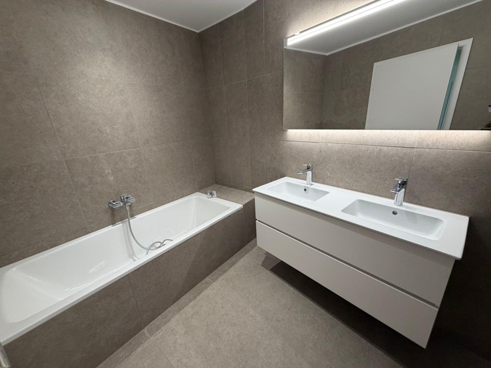 Nouvelle construction ! Magnifique appartement de 4,5 pce, avec jardin,  situé en rez-de-Chaussée - Bild 4