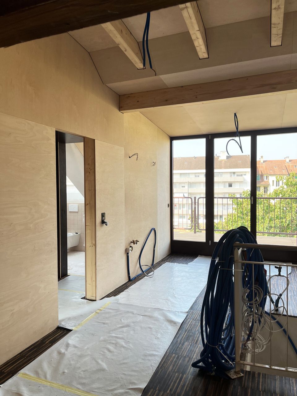 Sanierte Dachwohnung mit Balkon im St. Johann! - Bild 2