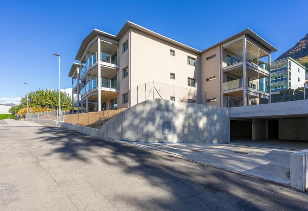 PREGASSONA · ELEGANTE 4½ LOCALI  CON TERRAZZA COPERTA E FINITURE DI PREGIO - Bild 12