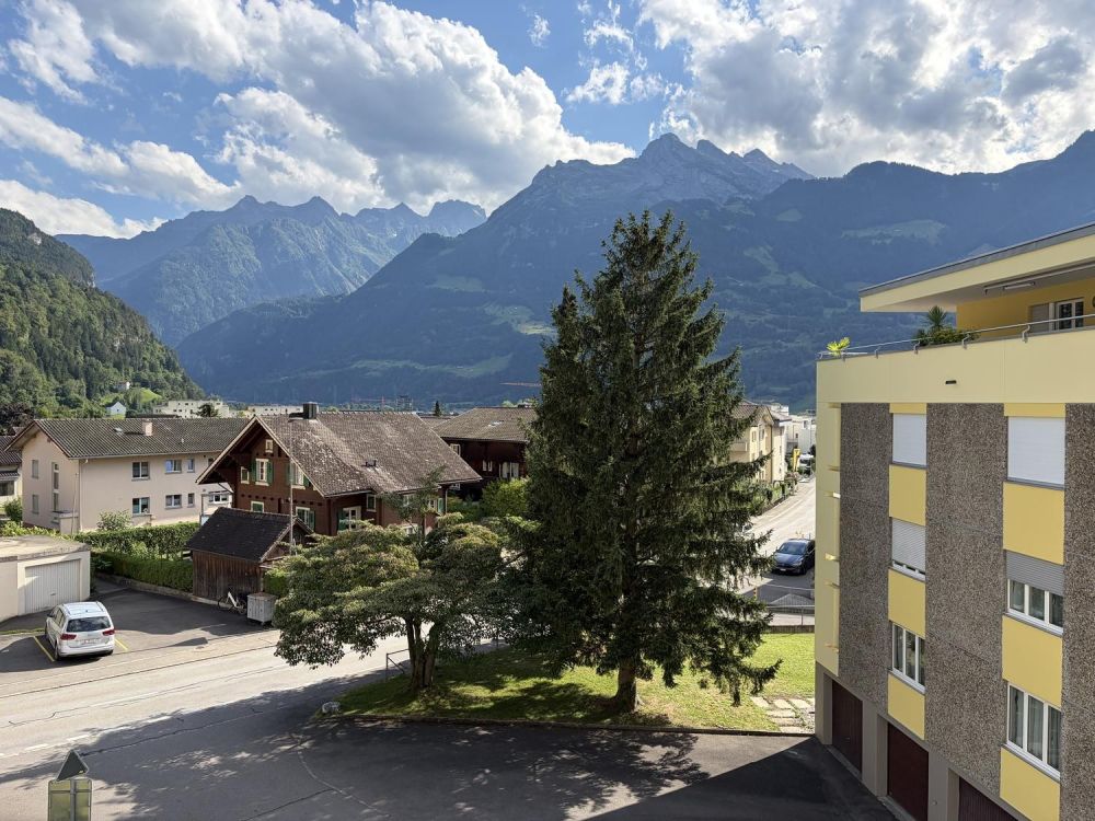 Renovierte 4 Zimmer Wohnung in Schattdorf - Bild 3