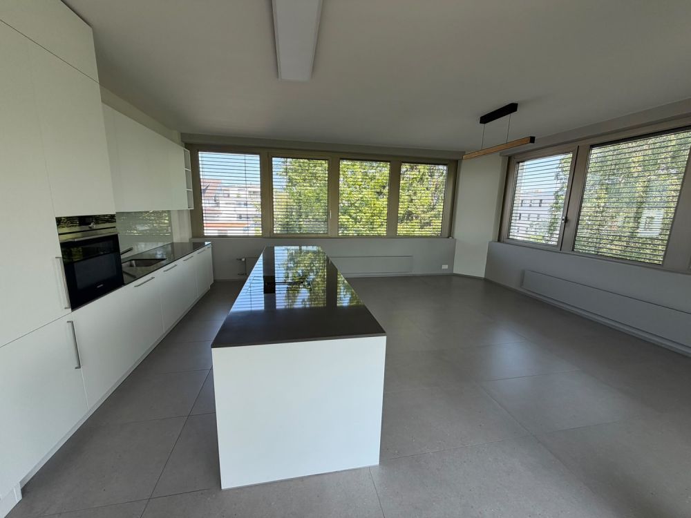 4.5-Zimmer helle und moderne Wohnung - Bild 3