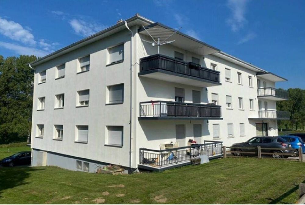 Spacieux 4.5 pièces à louer dans un cadre paisible et verdoyant à Villaraboud - Bild 1