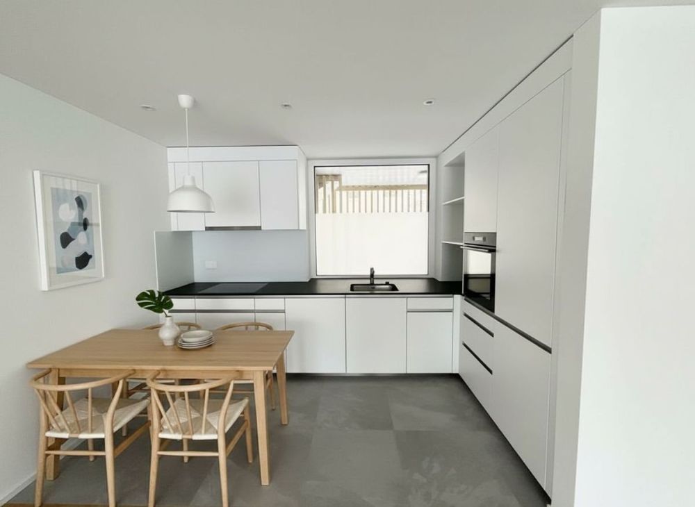 Appartements neu von 2,5 Zimmern mit Loggia - Moderner Komfort, Nachhaltigkeit und Lebensqualität im Herzen des Dorfes - Bild 3